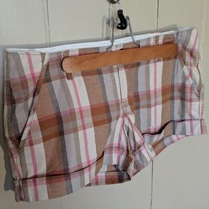 Old Navy plaid shorts size 6
